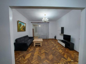 Sayat Nova flat for 5 guests